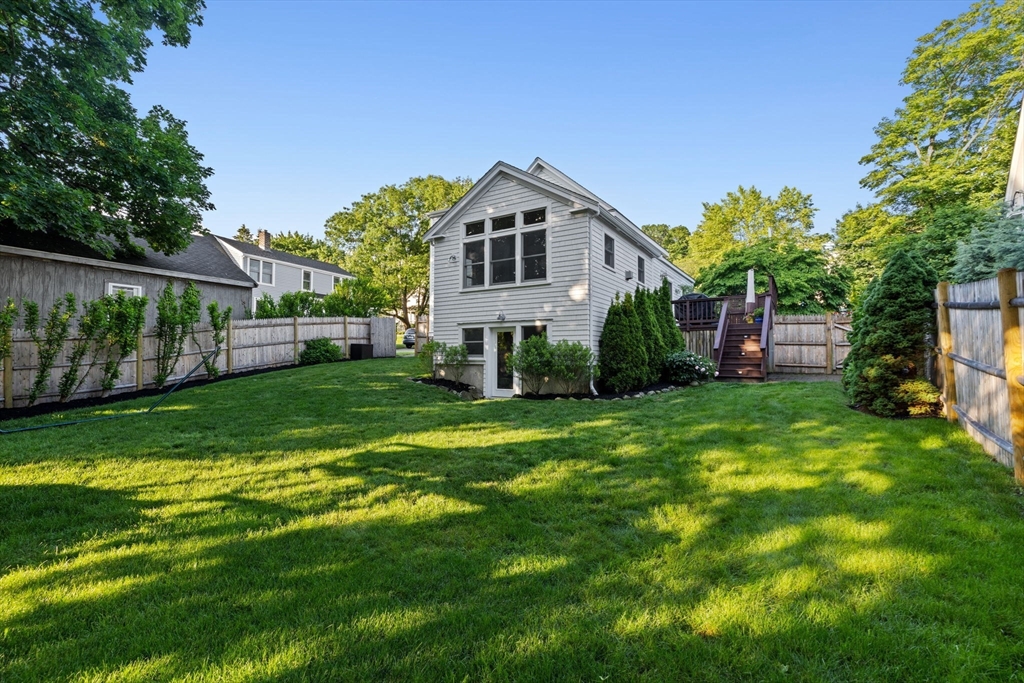 12 Short St