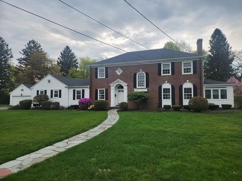 30 Thorny Lea Ter Brockton MA 02301
