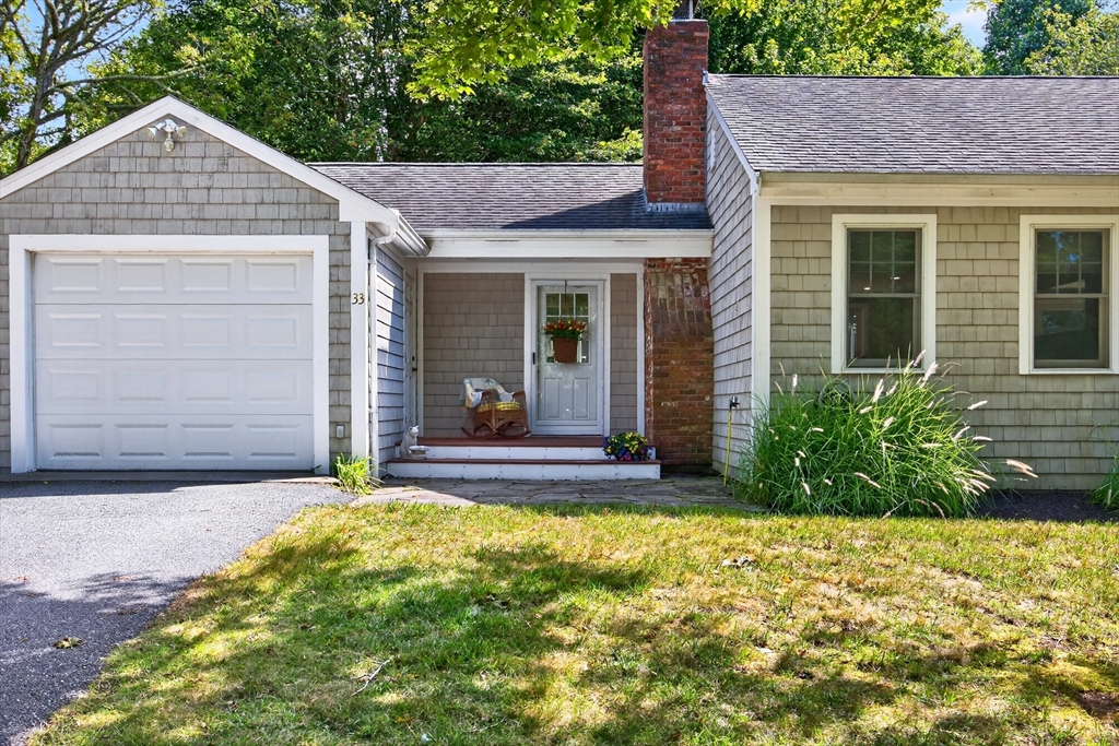 33 Captain William Arthur Rd