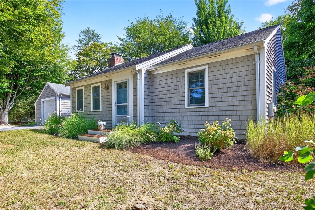 33 Captain William Arthur Rd
