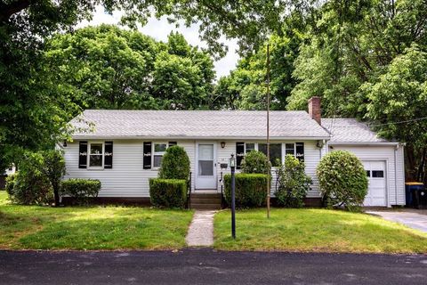 17 Suffolk Sharon MA 02067
