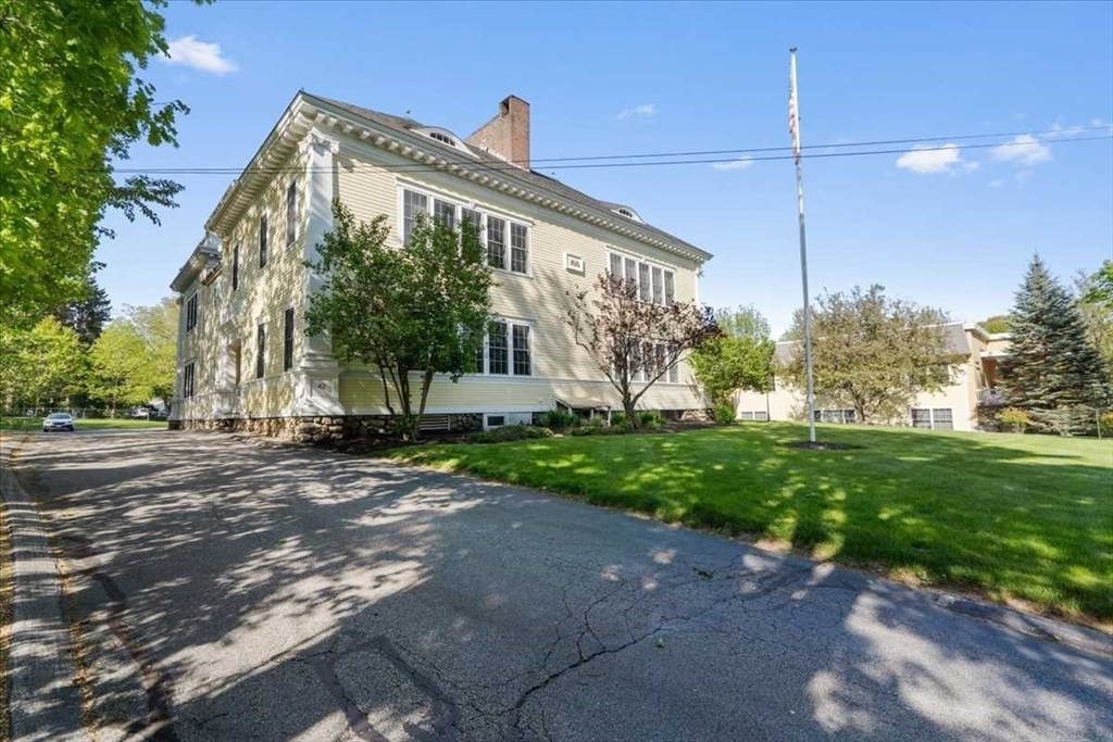 42 Phillips Rd 1