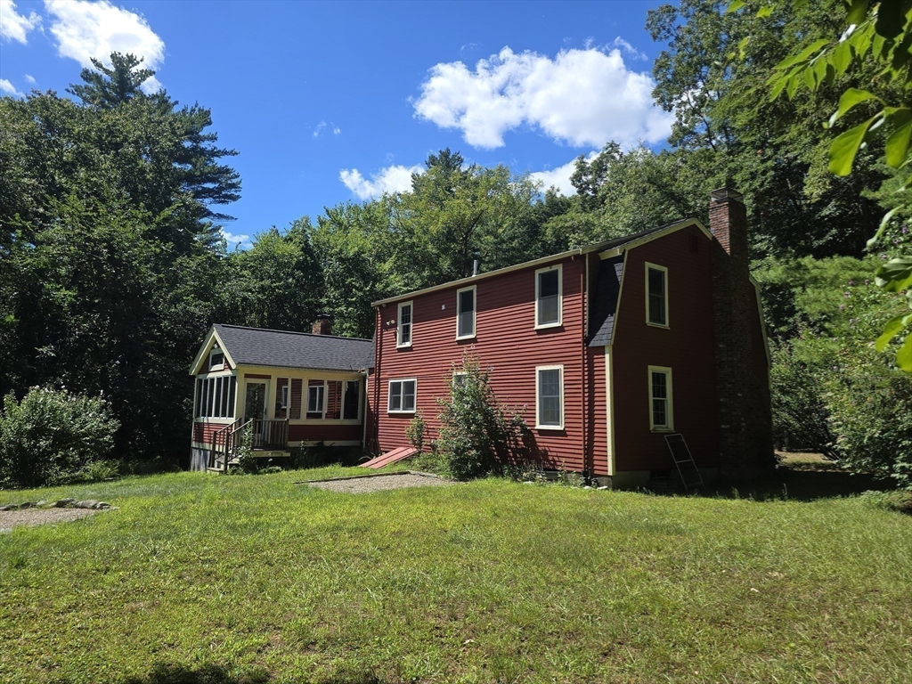 207 Boxboro Rd