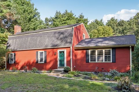 207 Boxboro Rd Stow MA 01775