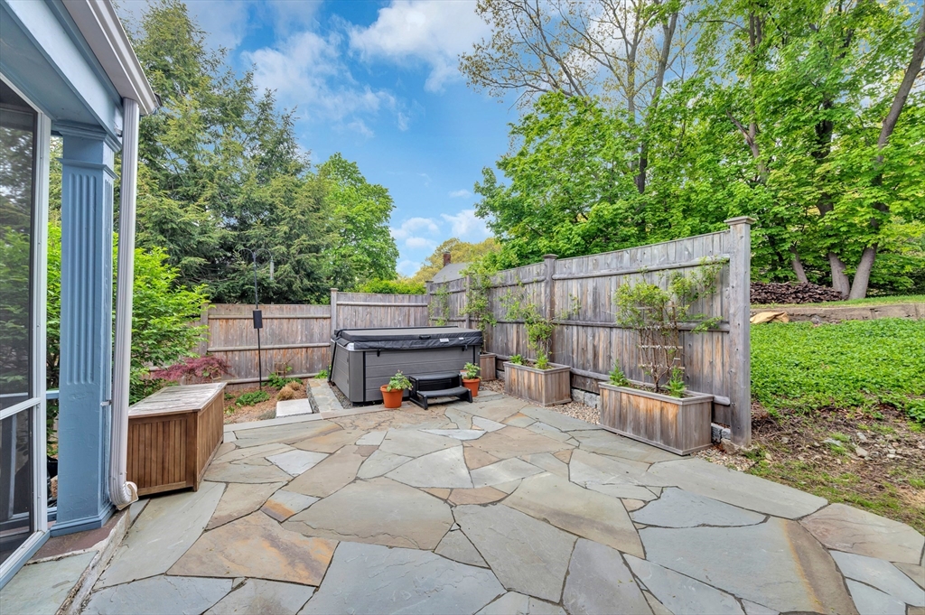 89 Churchill Avenue, Arlington, MA Photo #18