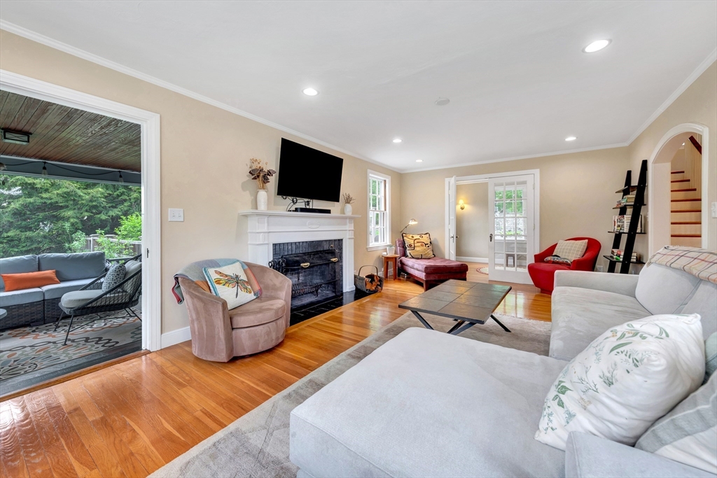 89 Churchill Avenue, Arlington, MA Photo #13