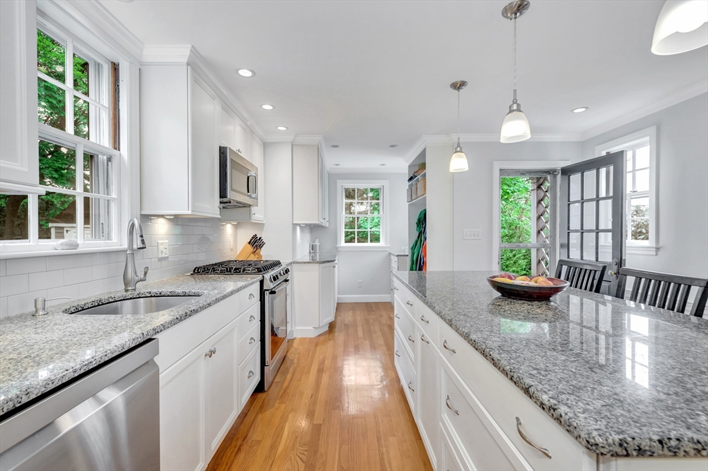 89 Churchill Avenue, Arlington, MA Photo #29