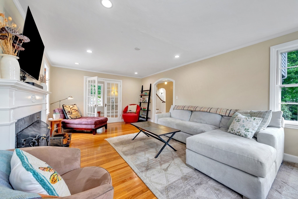 89 Churchill Avenue, Arlington, MA Photo #14