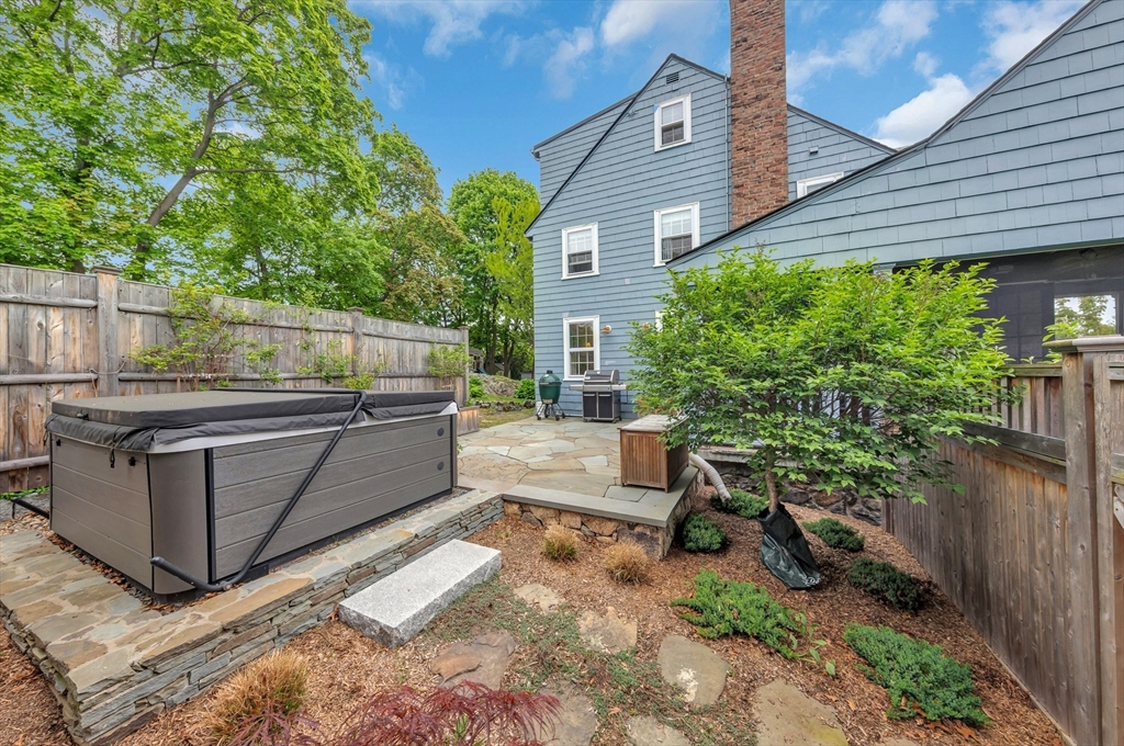 89 Churchill Avenue, Arlington, MA Photo #21