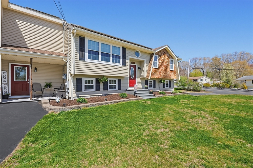 2 Kimberly Ln