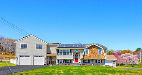 Photo of 2 Kimberly Ln, Blackstone, MA 01504 (MLS # 73509913)
