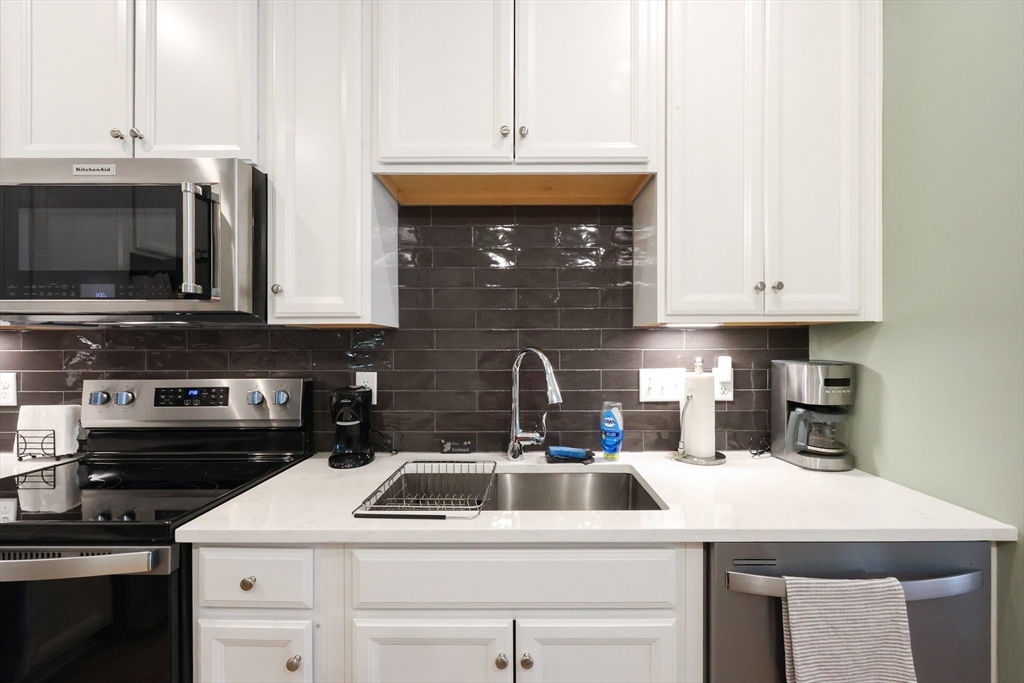 3111 Pennington Dr 3111