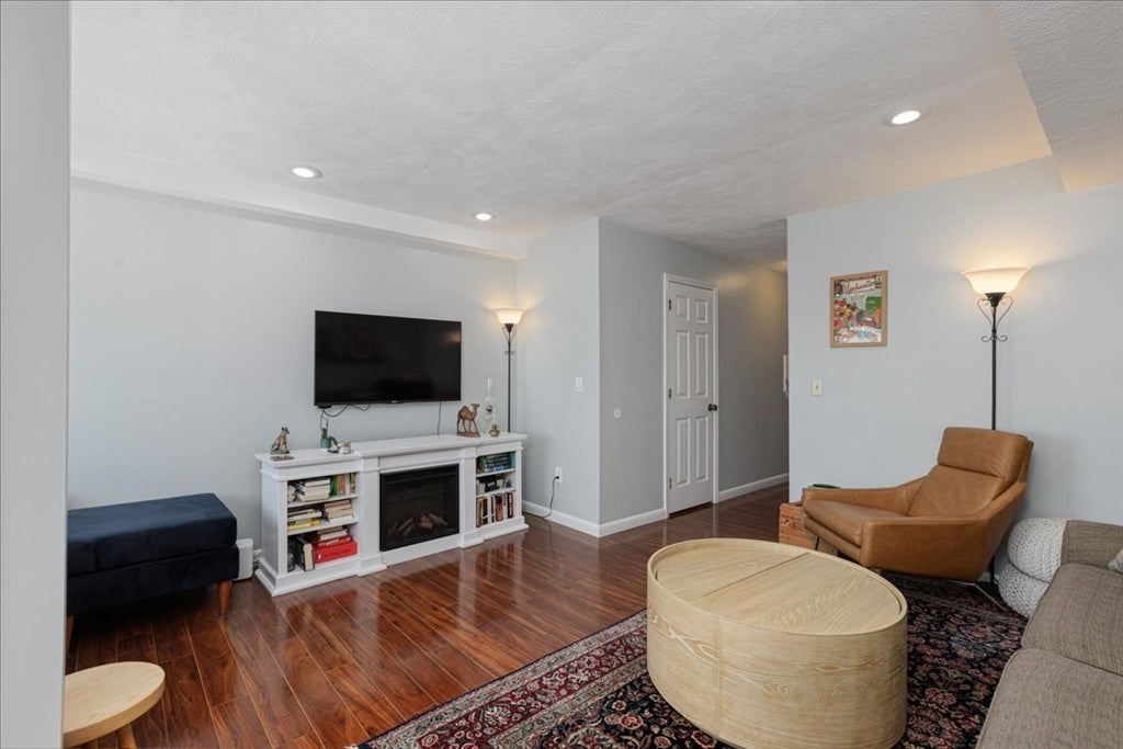 100 Merrimack Ave #77, Dracut, MA, 100 Merrimack Ave #77, Dracut, MA Photo #11
