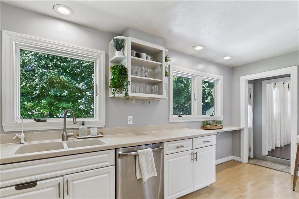 36 Regal St, Holliston, MA, 36 Regal St, Holliston, MA Photo #8