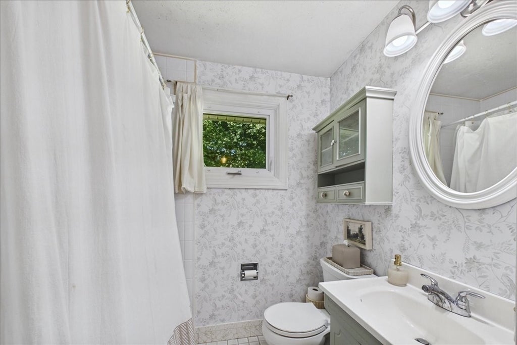 36 Regal St, Holliston, MA, 36 Regal St, Holliston, MA Photo #18
