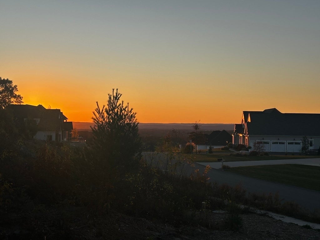 22 Sunset Ridge