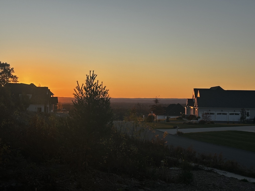 22 Sunset Ridge