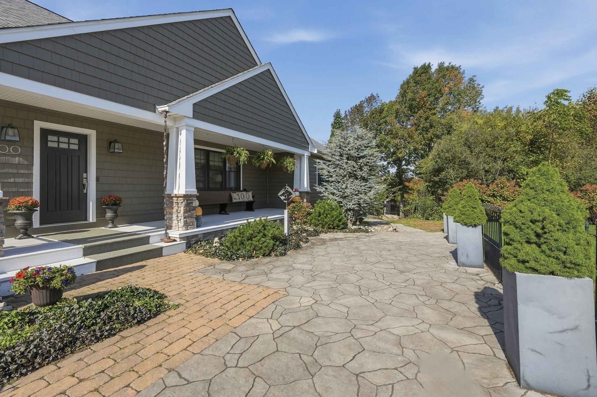 100 Raymond Allard Blvd