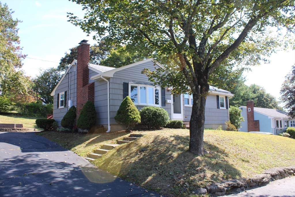 8 Roundtop Rd.