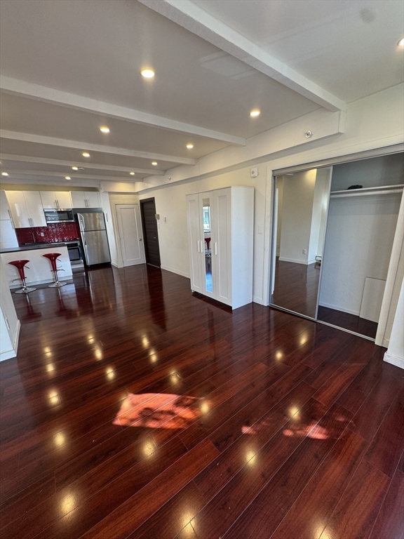 70 Bennington St 3