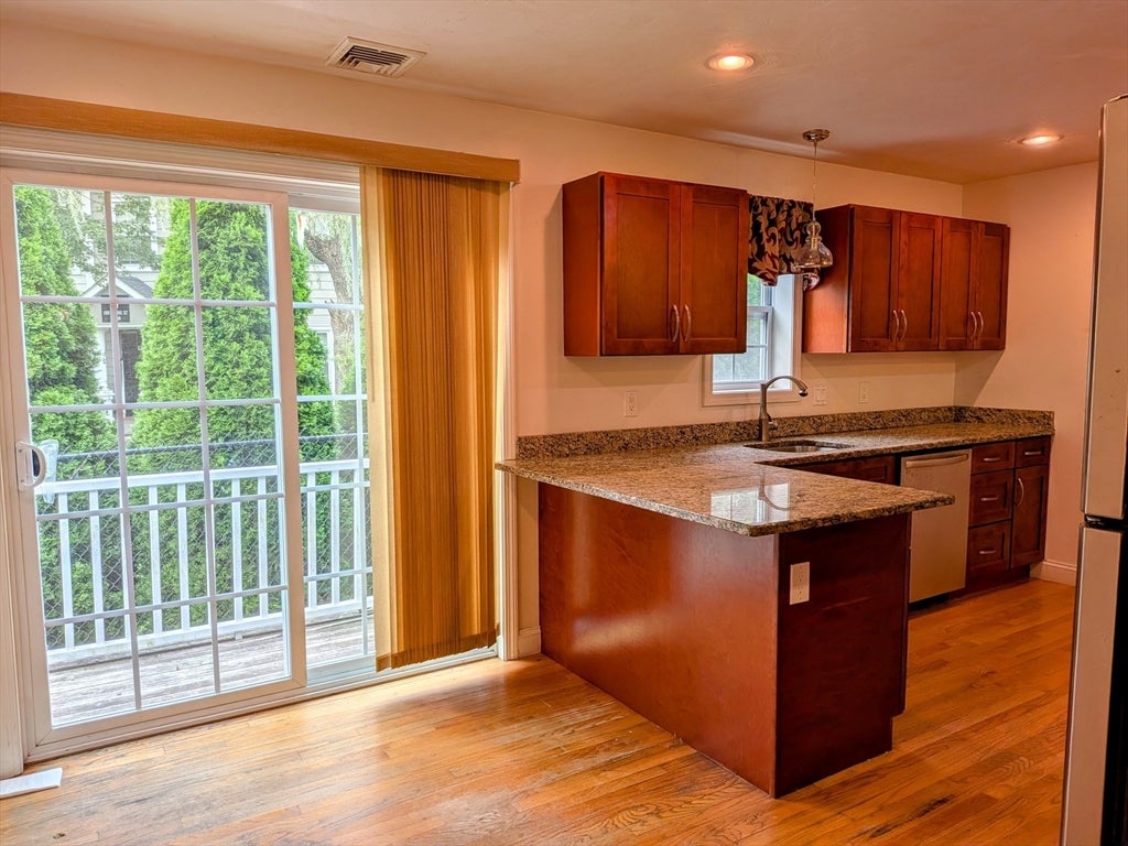 12 Woodbury Ct #12, Salem, MA, 12 Woodbury Ct #12, Salem, MA Photo #2