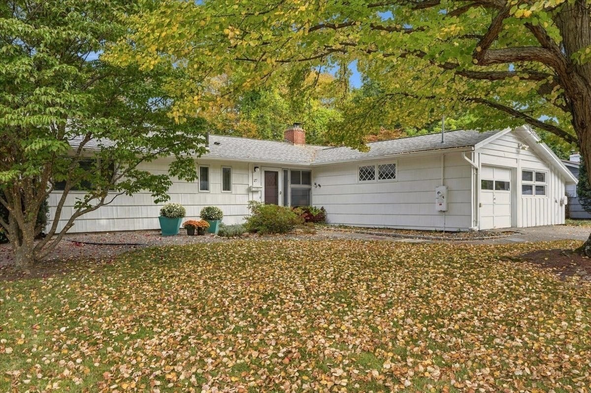 27 Ridgefield Dr, Framingham, MA, 27 Ridgefield Dr, Framingham, MA Photo #1