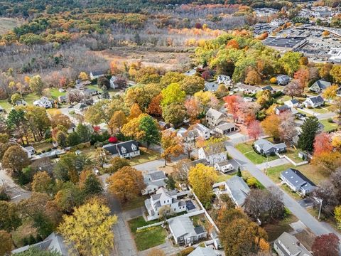 17 Alberta Ave Newburyport MA 01950