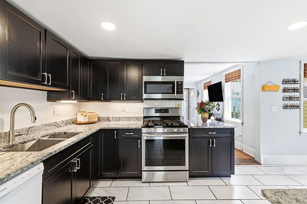 10-12 Drew Ave, Weymouth, MA, 10-12 Drew Ave, Weymouth, MA Photo #6