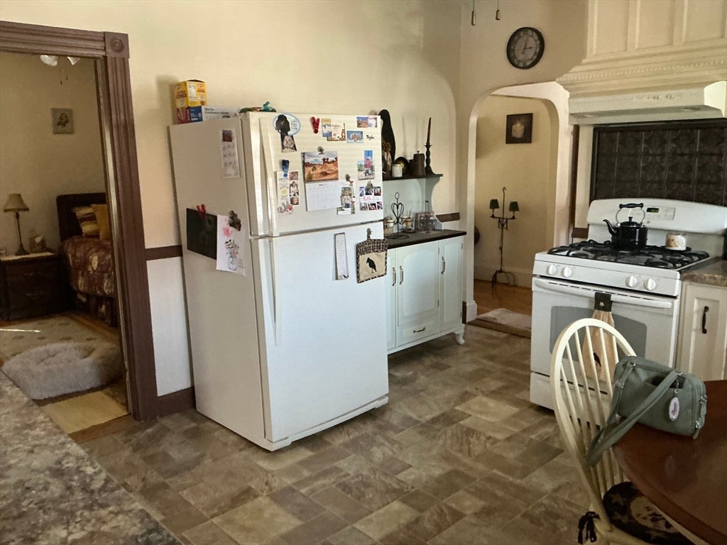 14 Kilmer Ave, Taunton, MA, 14 Kilmer Ave, Taunton, MA Photo #4