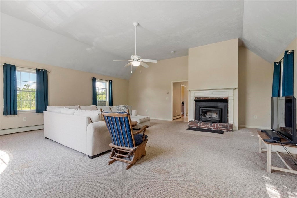 140 Chace Hill Rd, Lancaster, MA Photo #9