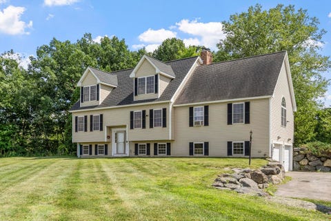Photo of 140 Chace Hill Rd, Lancaster, MA 01523 (MLS # 73564302)