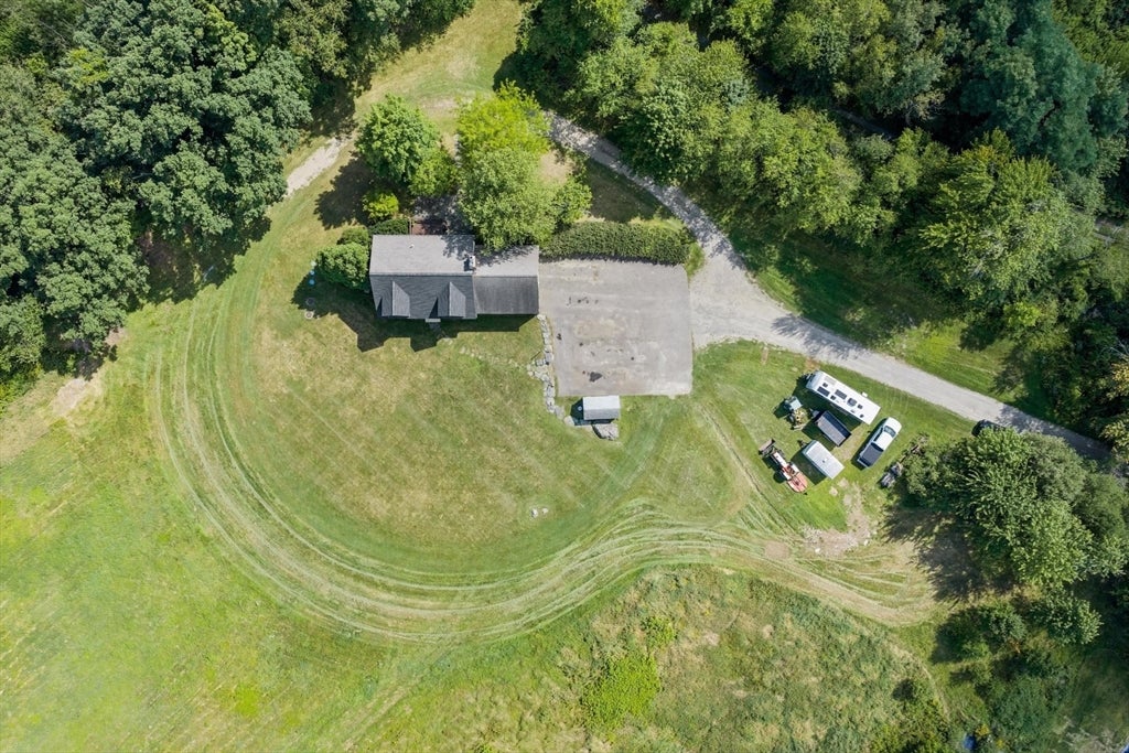 140 Chace Hill Rd, Lancaster, MA Photo #2