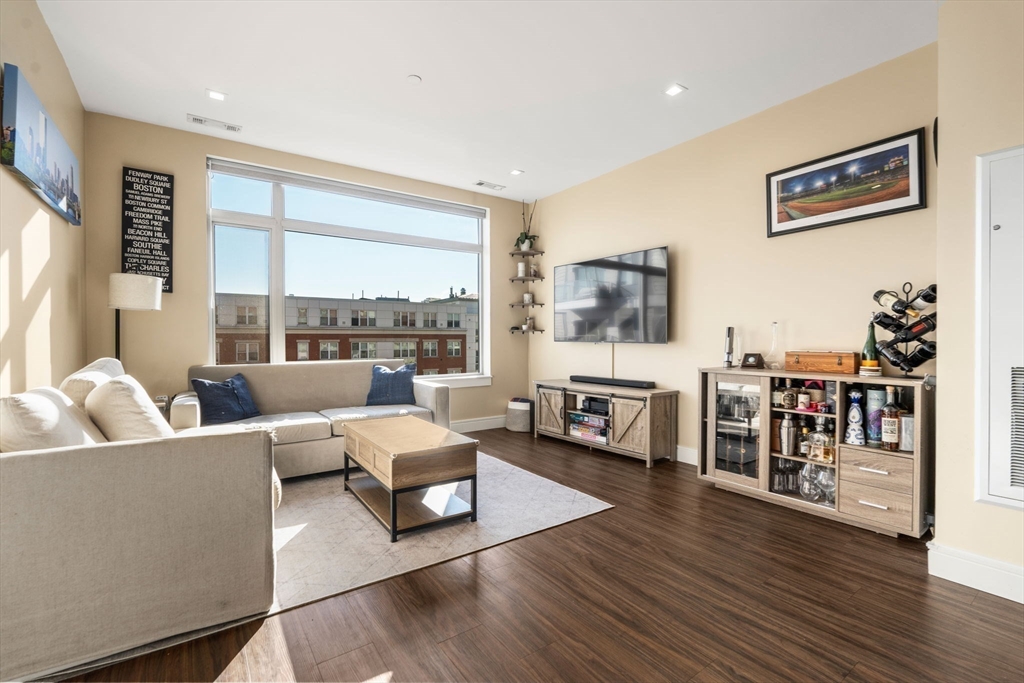 99 Sumner 506