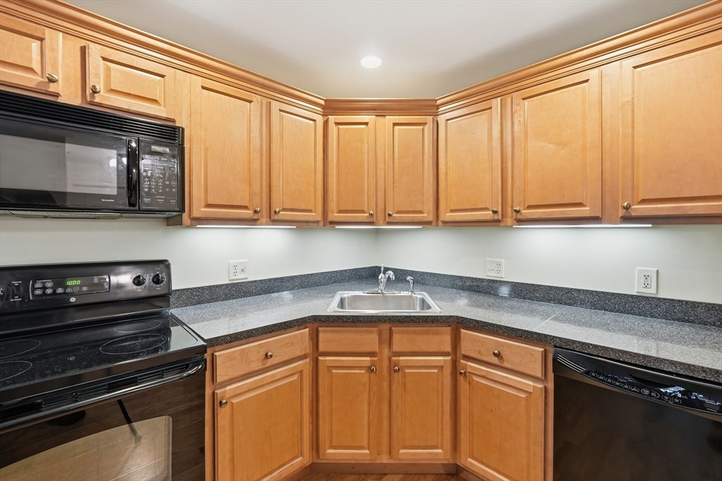 7 Crescent Way #306, Sturbridge, MA, 7 Crescent Way #306, Sturbridge, MA Photo #11