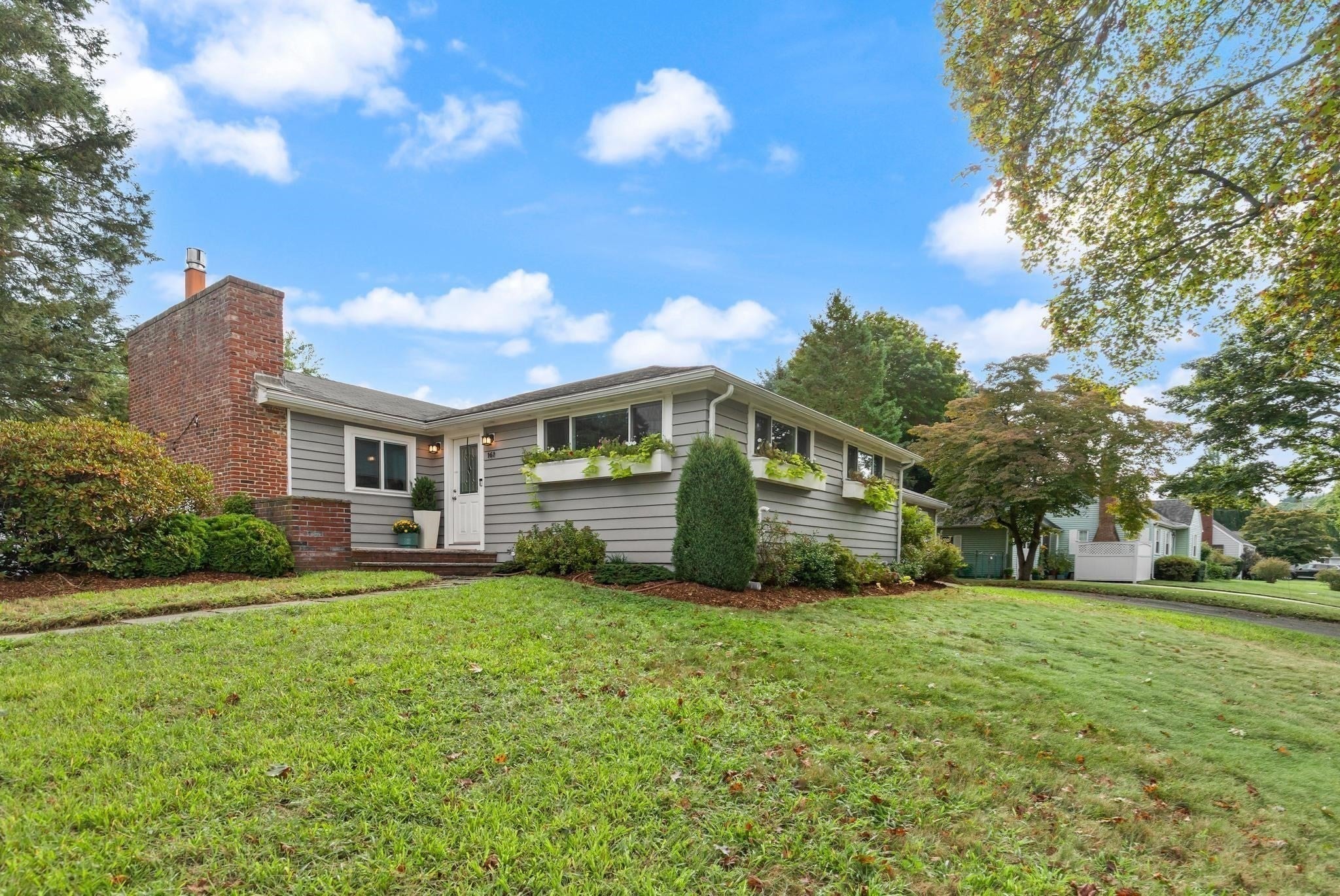 161 Dodge St, Beverly, MA Photo #24