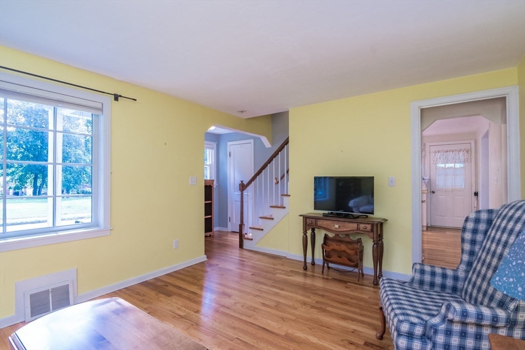 202 Jackson St, Northampton, MA Photo #7