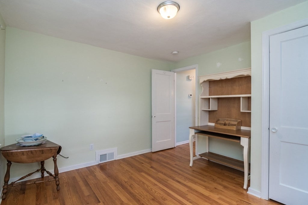 202 Jackson St, Northampton, MA Photo #17