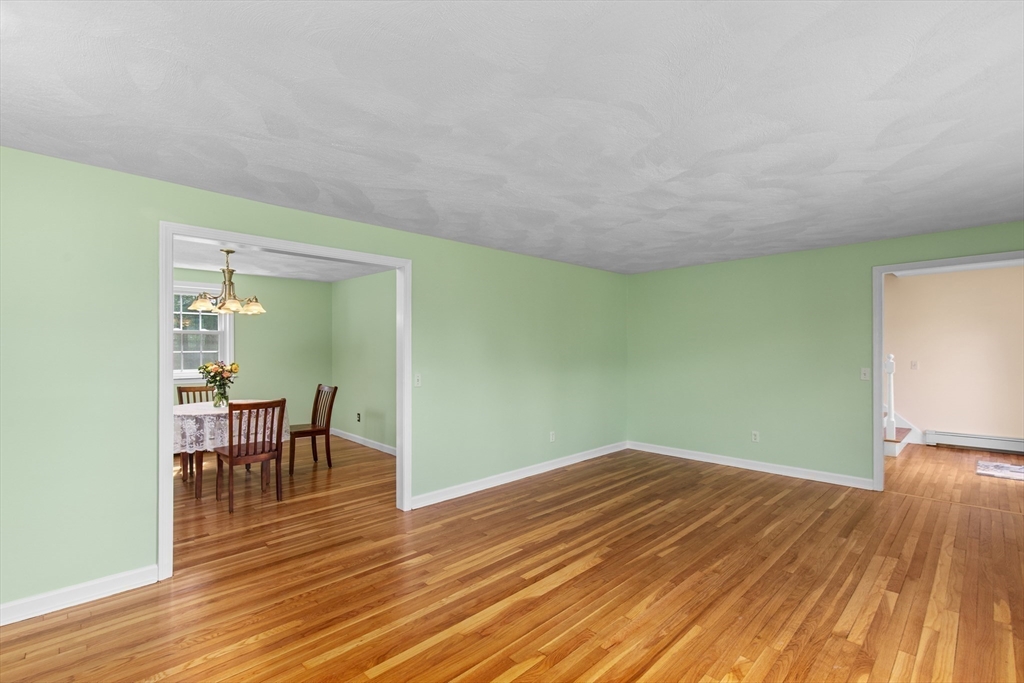 15 Massasoit Circle