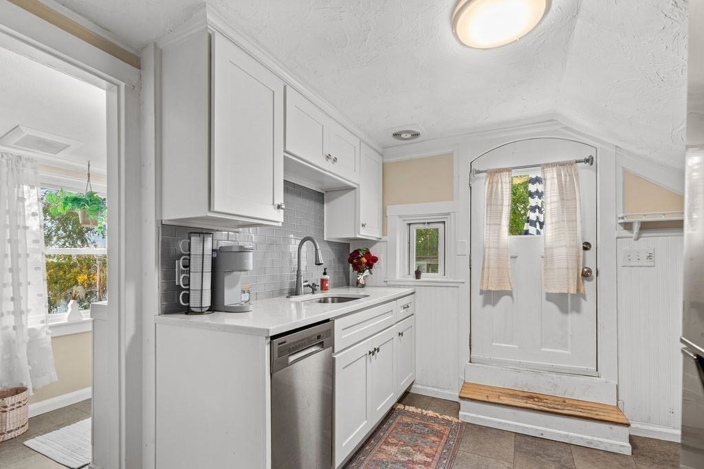14 Washington St #3, Plymouth, MA, 14 Washington St #3, Plymouth, MA Photo #7
