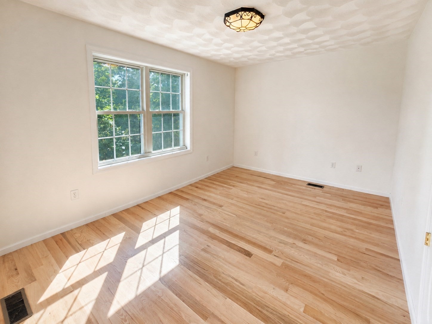 6 Fairlawn Ave House, Burlington, MA, 6 Fairlawn Ave House, Burlington, MA Photo #6