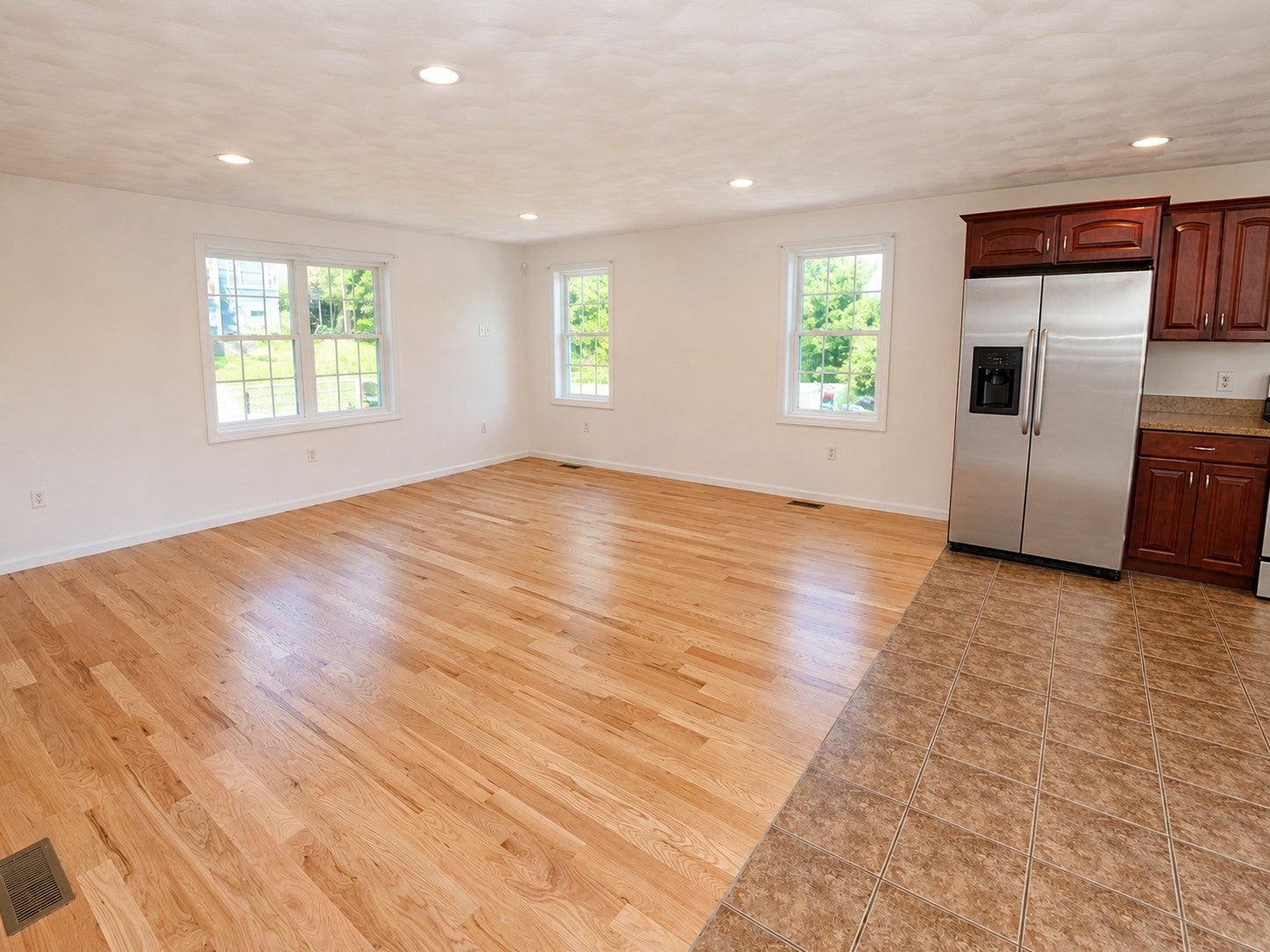 6 Fairlawn Ave House, Burlington, MA, 6 Fairlawn Ave House, Burlington, MA Photo #5