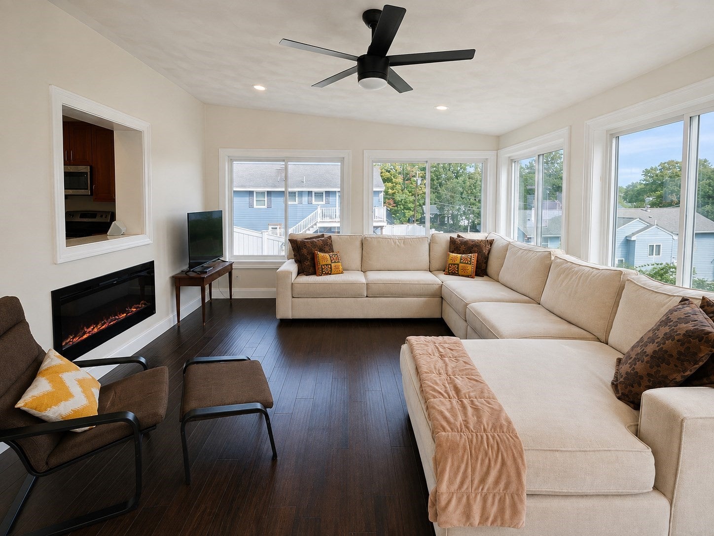 6 Fairlawn Ave House, Burlington, MA, 6 Fairlawn Ave House, Burlington, MA Photo #2