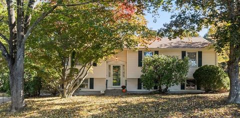 16 Ward Ln Westborough MA 01581