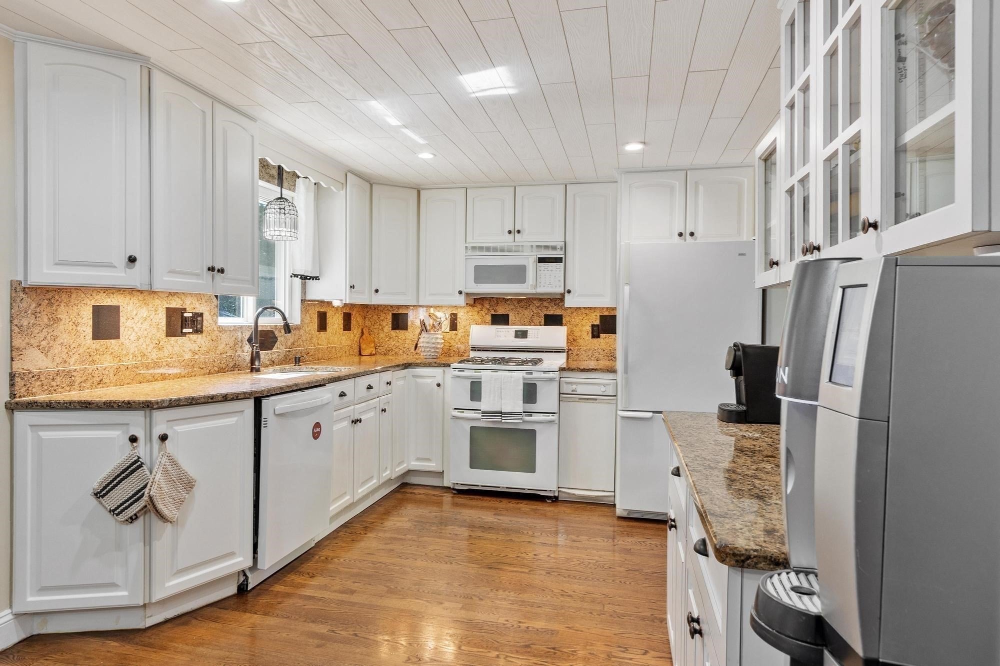 31 Paul Ave, Peabody, MA, 31 Paul Ave, Peabody, MA Photo #9