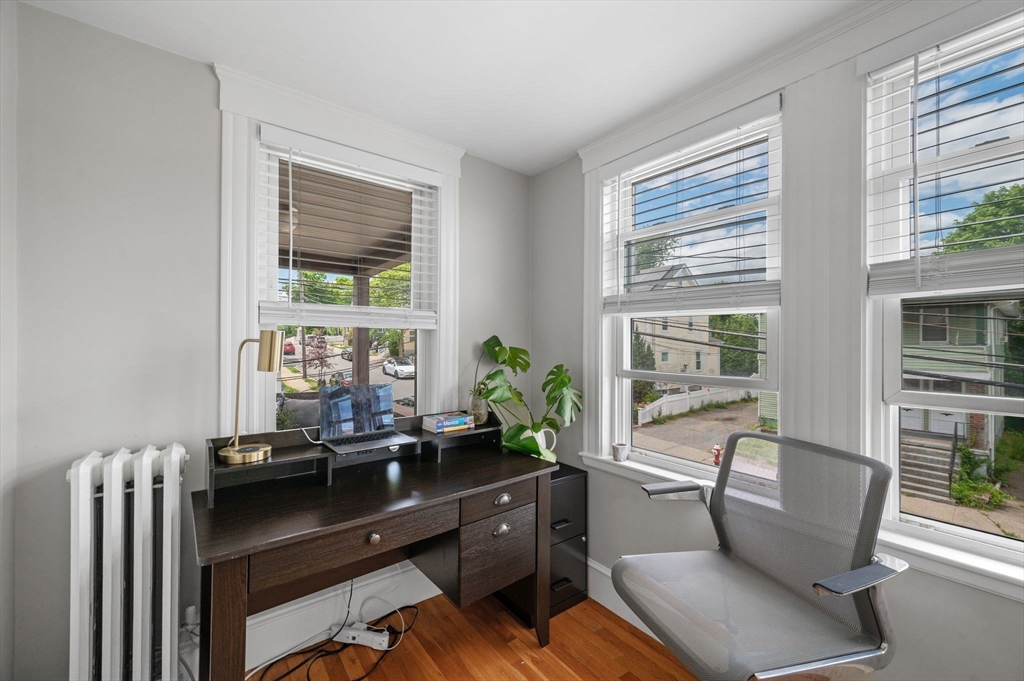 111 Chapman St 111