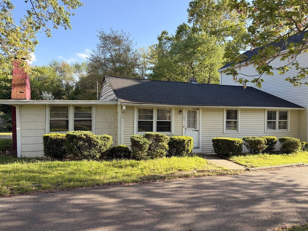 167 Schoosett St