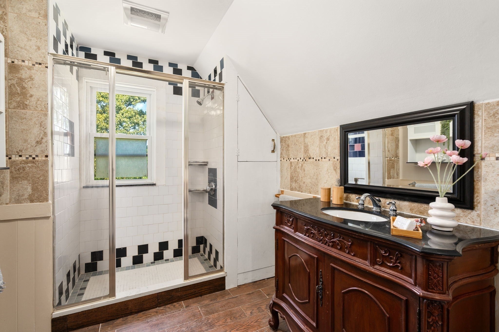 305 Central Street, Newton, MA, 305 Central Street, Newton, MA Photo #23