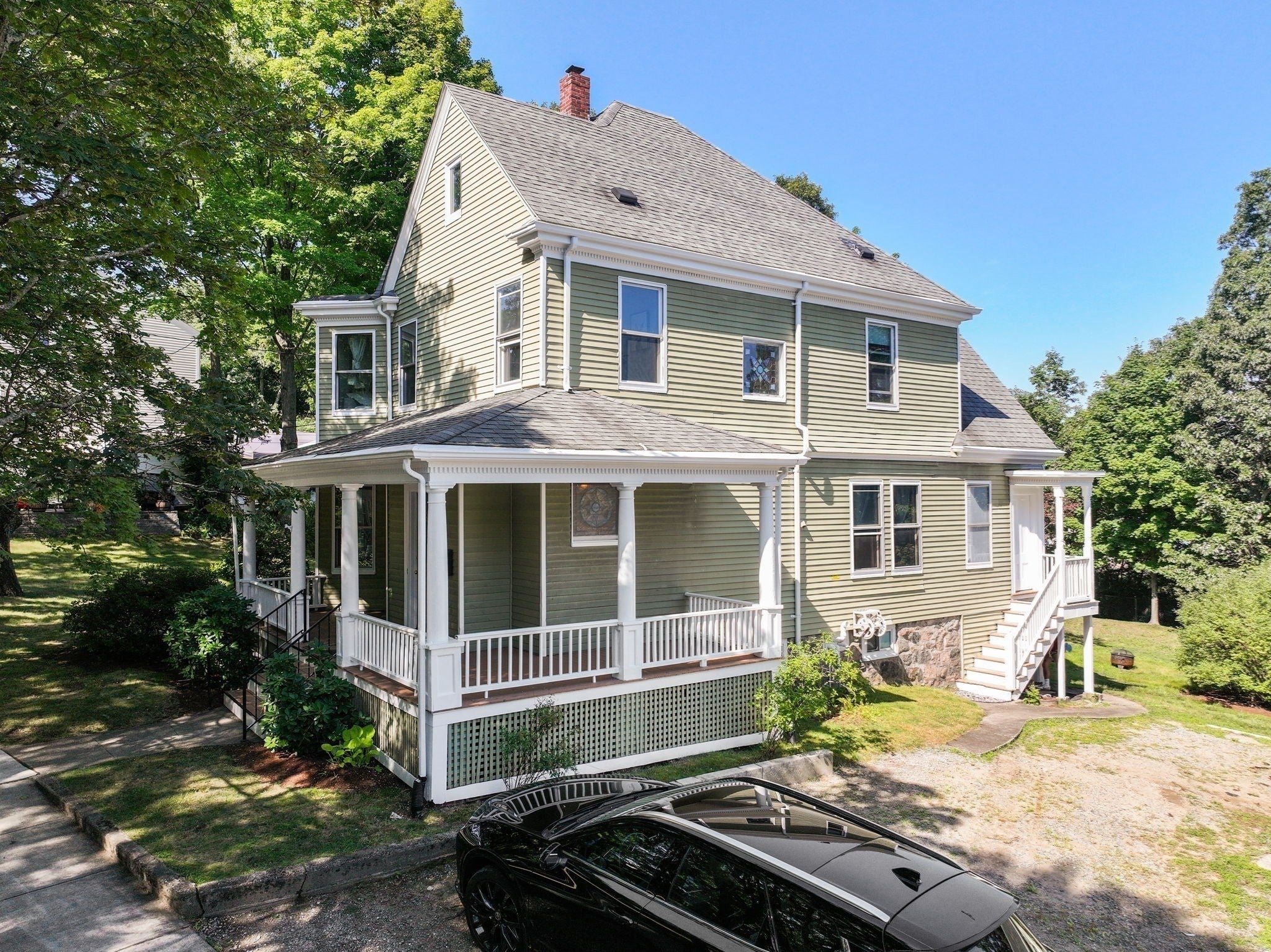 305 Central Street