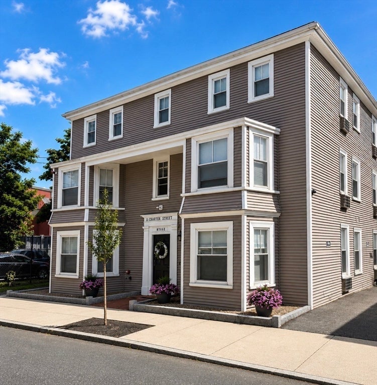 11 Charter St, Newburyport, MA, 11 Charter St, Newburyport, MA Photo #2