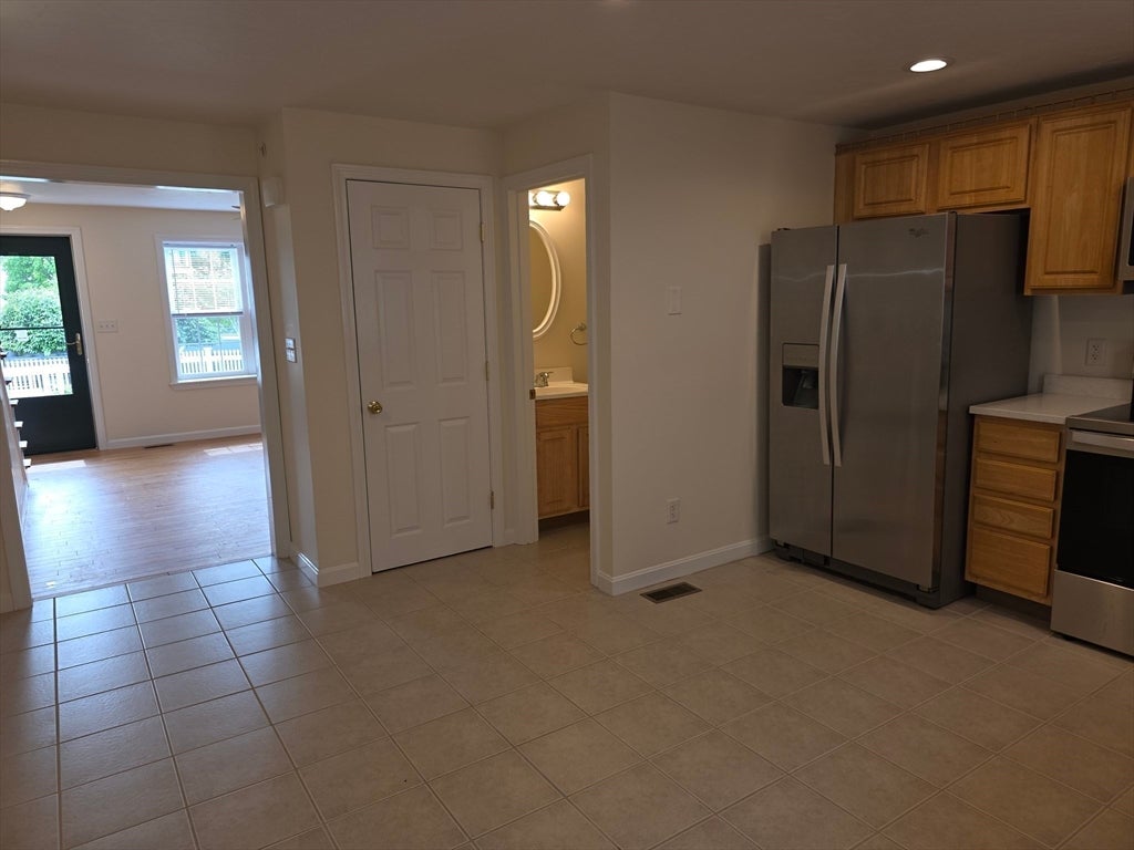 956 Warren Ave #3, Brockton, MA Photo #7